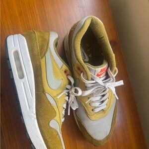 Nike Air Max 1 “green curry” Suede Sneakers